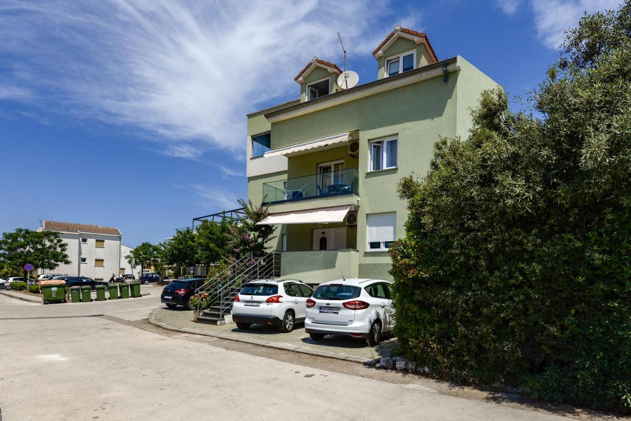 Appartement Olive Maris à Petrčane Extérieur photo