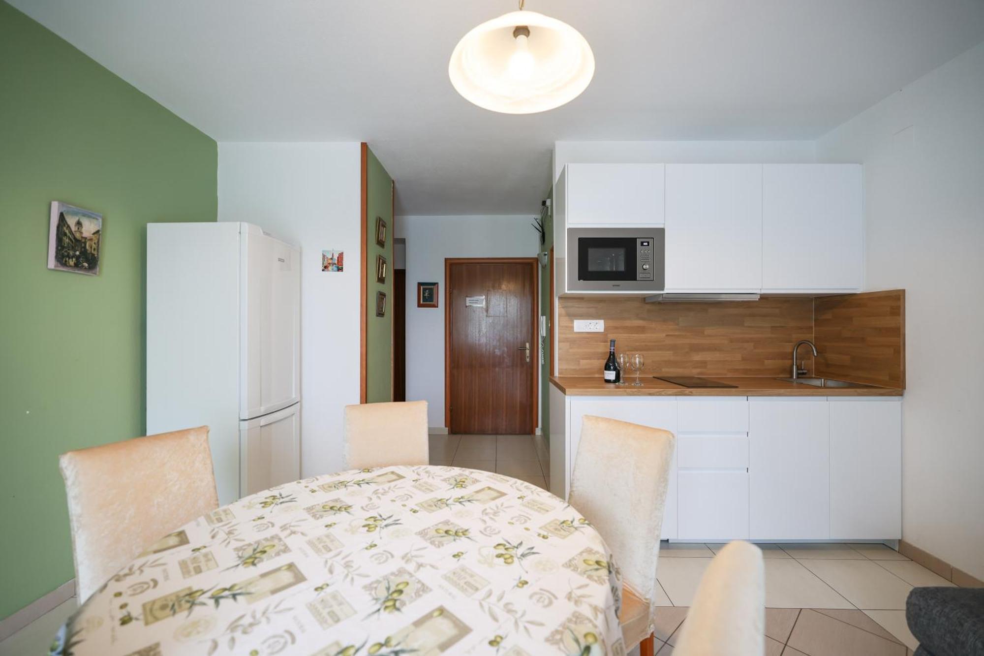 Appartement Olive Maris à Petrčane Extérieur photo